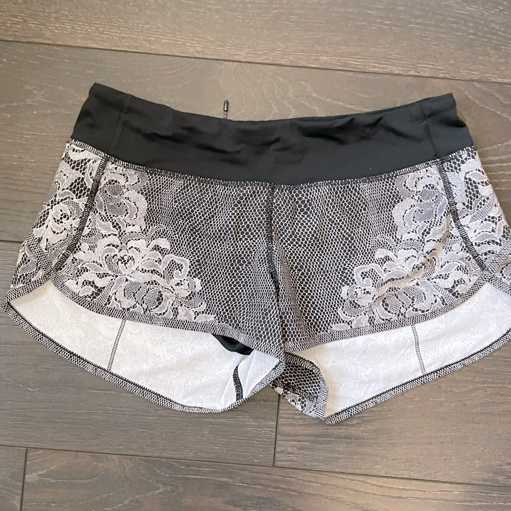 Speed Up Short 2.5” in Florence Speed Short White Black / Black